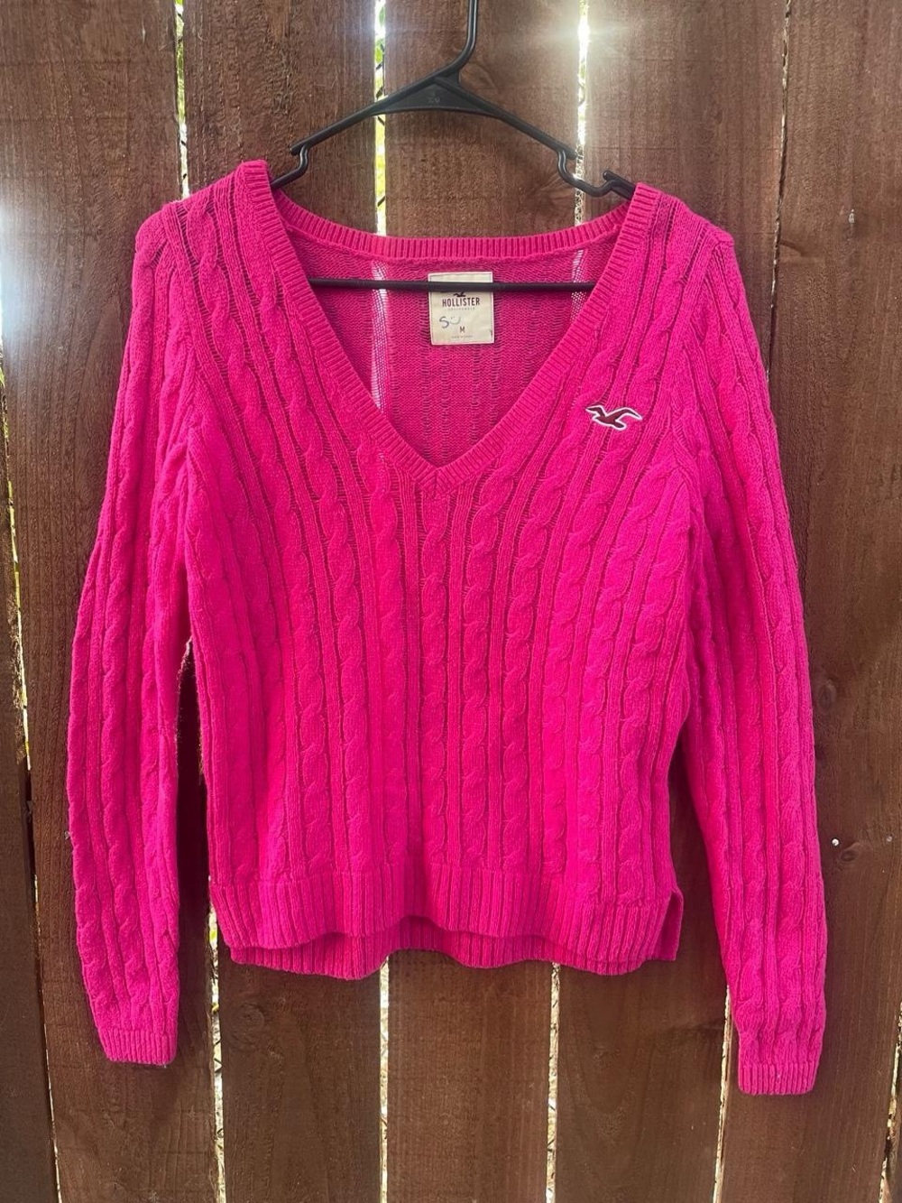 VTG Hollister Co. Fuschia Cable Knit V-Neck Y2k Soft Thin Wool Sweater Sz M